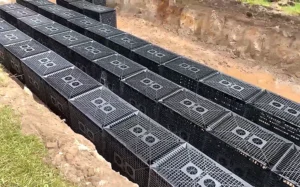 Einbau einer Versickerungsanlage aus Sickerboxen